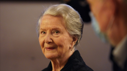 Родственники в гневе? Максимова завещала почти все наследство одному внуку