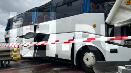 Перевернулся: появились кадры момента ДТП с автобусом в Тульской области