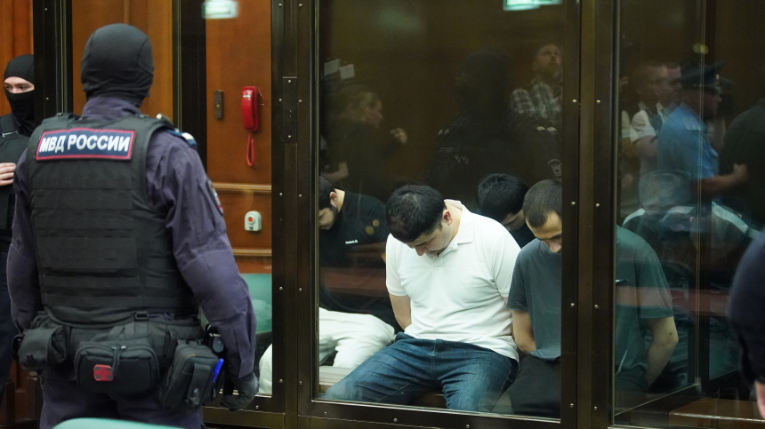 Потерпевшим фигурант дела о теракте в «Крокусе» предложил по 1 тысяче рублей