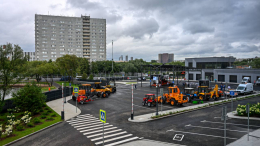 Собянин открыл первый флагманский МФЦ для регистрации самоходной техники