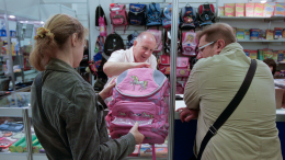 Скоро в школу: утверждены новые стандарты на форму и ранцы для учеников