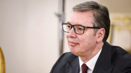 Вучич призвал к мирной реакции на лишение Додика мандата в БиГ