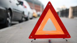 Оставаться нельзя уезжать: что должен делать водитель после ДТП