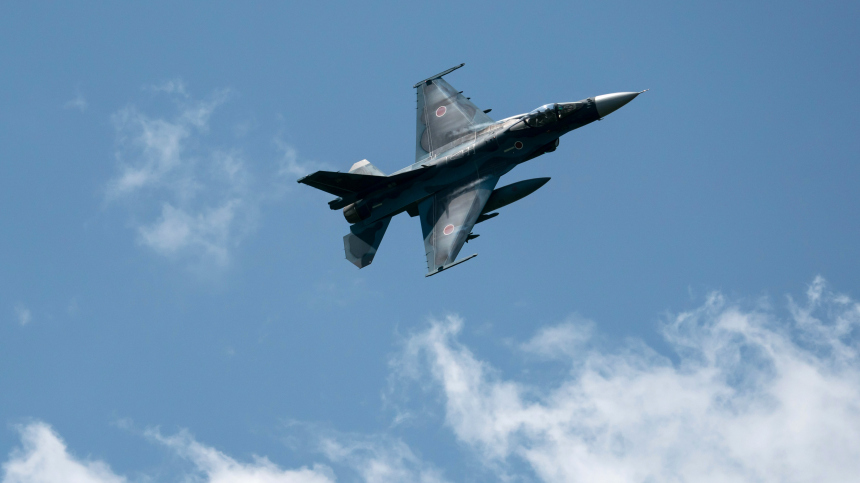 Японский истребитель потерпел крушение недалеко от Токио