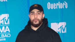 Помолимся за детей: рэпер Jah Khalib отменил концерты из-за больной дочери