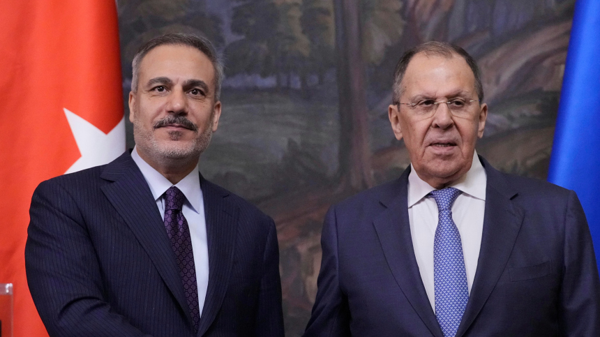 Сергей Лавров провел переговоры с главой МИД Турции Хаканом Фиданом