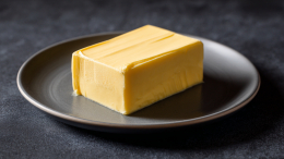 Худеем на сливочном масле? Почему карнивор-диета так популярна и чем она опасна