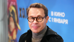 «Этот день настал»: 49-летний актер Павел Деревянко женился на Зое Фуць