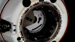 Корабль Crew Dragon с российским космонавтом отстыковался от МКС