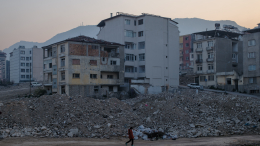 Два десятка зданий разрушено после землетрясения в Турции