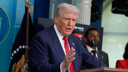 Западная пресса пугает киевский режим перед встречей Путина и Трампа