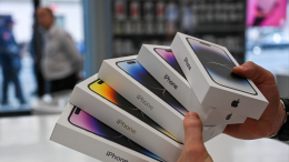 Компания Apple подала заявку на патент полностью стеклянного телефона