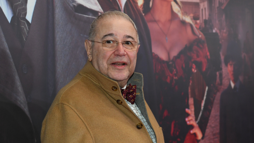 Суд закрыл дело о взыскании более 500 тысяч рублей по разделу имущества Петросяна и Степаненко