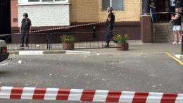 Обломки беспилотника ВСУ попали в жилую многоэтажку в Белгороде