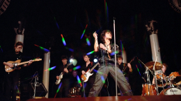 «Видели ночь, гуляли всю ночь!» — Поплавская вспомнила о походе на концерт Виктора Цоя