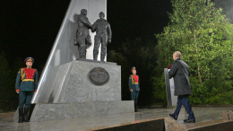 «Чтобы все не осталось на уровне разговоров и бумаг»: как прошла рабочая поездка Путина на Магадан