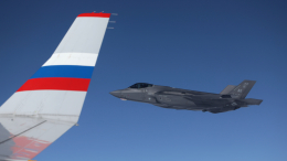 Борт Путина по пути с Аляски сопровождали американские истребители F-35