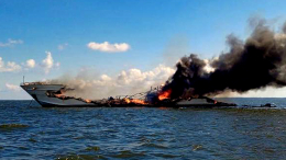 Все за борт: на Волге в Саратовской области сгорела яхта