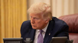 Трамп планирует провести телефонный разговор с Путиным