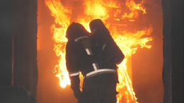 В Волгограде в результате атаки БПЛА произошло возгорание кровли больницы