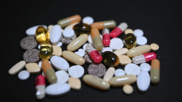 Пользы не будет: от каких продуктов стоит отказаться во время приема антибиотиков