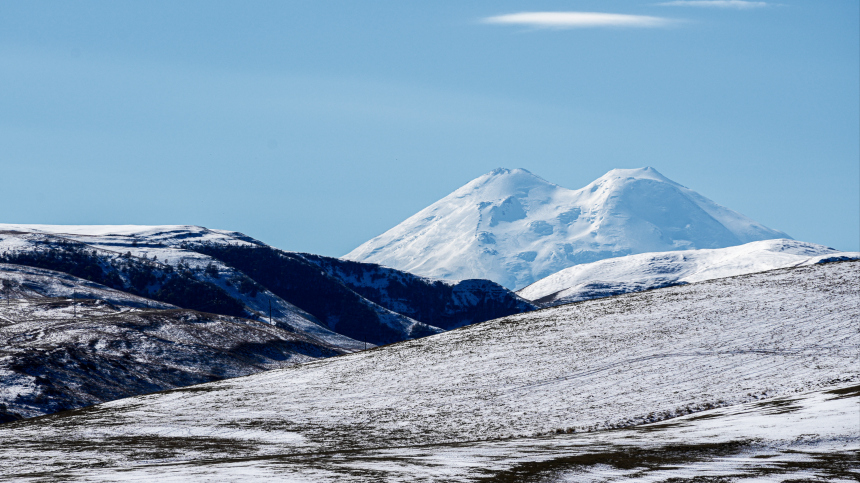 Два альпиниста погибли во время восхождения на Приэльбрусье