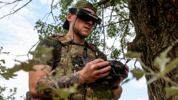 FPV-дроны уничтожили два блиндажа с живой силой ВСУ. Лучшее видео из зоны СВО