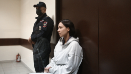 Блогеру Лерчек продлили домашний арест до 28 сентября