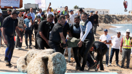 Три древние статуи подняли со дна моря около Александрии в Египте