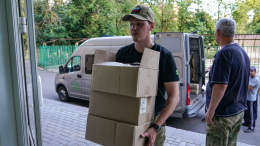Столичные волонтеры доставили более 10 тонн гуманитарной помощи в ЛНР и ДНР