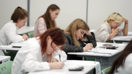 Изучение иностранных языков в 5-7 классах могут сократить до 2 часов в неделю