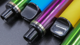 «Хорошее предложение»: Путин поддержал идею запретить вейпы