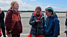 «Я очень устала»: спасенная на Курилах туристка вышла на связь