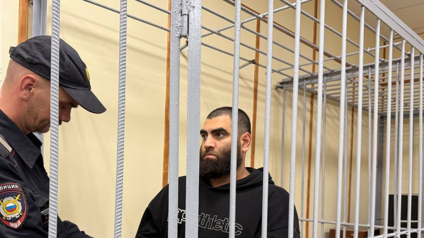 Суд арестовал блогера Маркаряна по делу о реабилитации нацизма