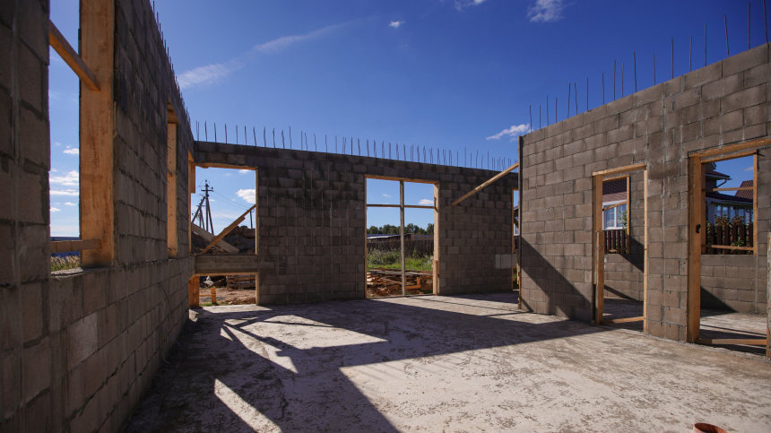 Копейка рубль бережет: россияне смогут экономить на строительстве частных домов