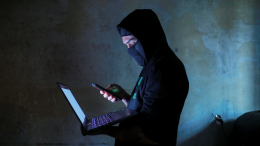 Не больше десятка: россиянам могут ограничить количество банковских карт