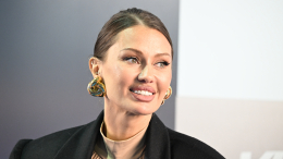 «Ребенок подвергается харассменту»: Боня ответила обвиняющему ее блогеру