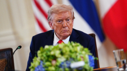 Не взял трубку: Трамп четыре раза пытался дозвониться до Моди, но тот не ответил