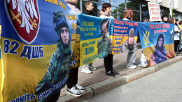 Бьют и пытают: протестующие в Киеве вышли на улицы из-за издевательств в рядах ВСУ