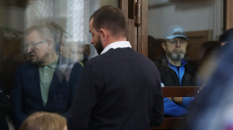 Строгий режим: трех генералов полиции из Петербурга признали виновными в коррупции