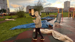 Дети пострадали в результате опрокидывания батута в Уфе