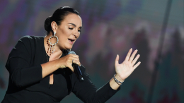 Звезды шоу-бизнеса собирают урожай: кто из знаменитостей делает закрутки на зиму