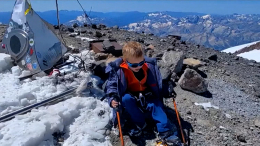 Первоклассник из Севастополя покорил вершину Эльбруса