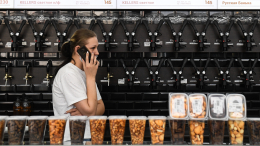 «Наливайки» в жилых домах прекратят работу в Петербурге