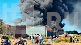 Пожар площадью 1200 квадратных метров охватил рынок в Волгограде