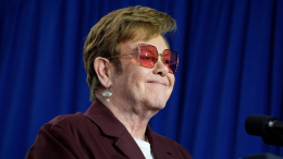 «Должен был поправить материальное положение»: Юрий Антонов о проблемах с деньгами у Элтона Джона