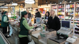 Петербургские власти отказались вводить запрет на продажу алкоголя 1 сентября