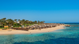 В России или за границей? Где бюджетно отдохнуть осенью