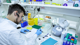 Прорыв в медицине: в США прошли испытания нового лекарства от рака