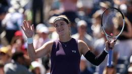 Слезы на корте: теннисистка Мухова расплакалась во время матча из-за бывшего